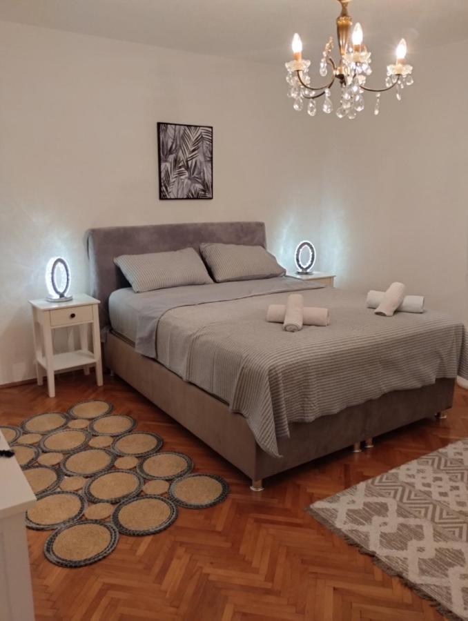 Foreks Apartman Apartment Makarska Exterior photo